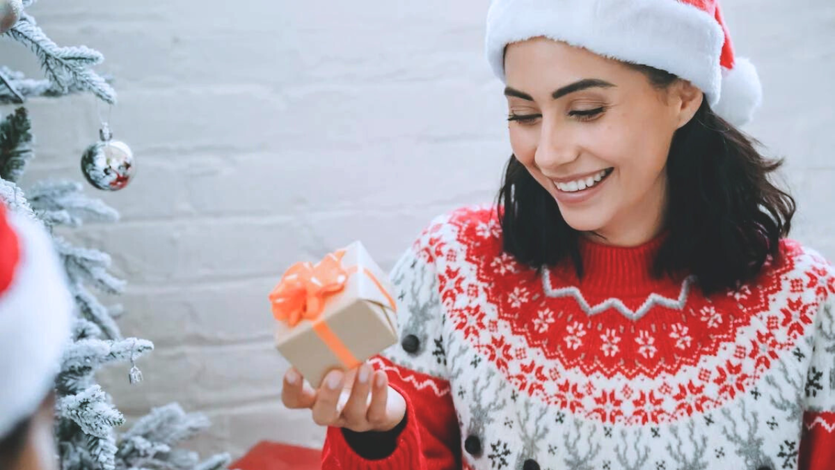 20 Cozy & Comfy Merino Wool Gifts For Her This Christmas Merino Wool Gear